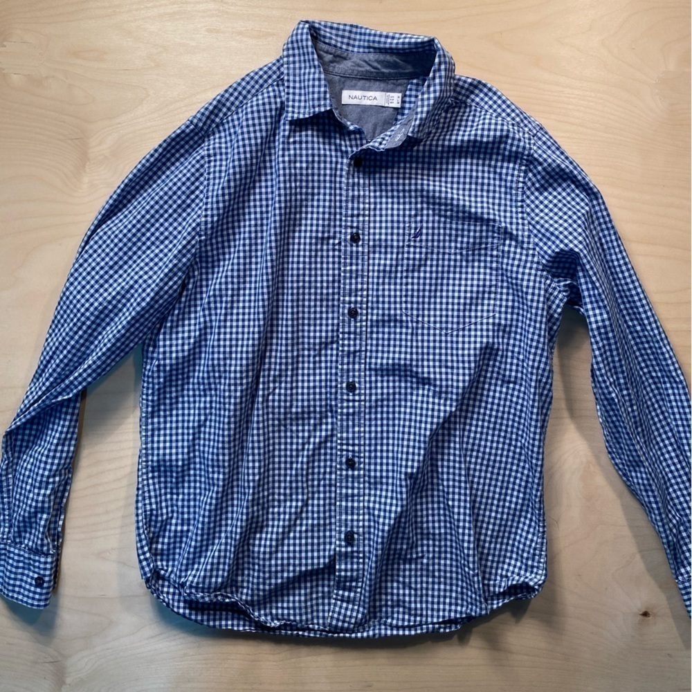 Nautica Button Front Shirt Medium (CH)
